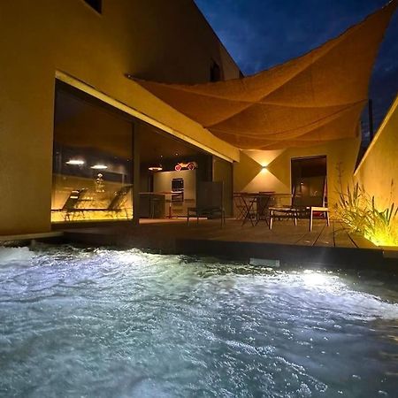 Maison D'Architecte Avec Piscine-Spa Chauffe En Centre Ville De Vaison-La-Romaine Dış mekan fotoğraf